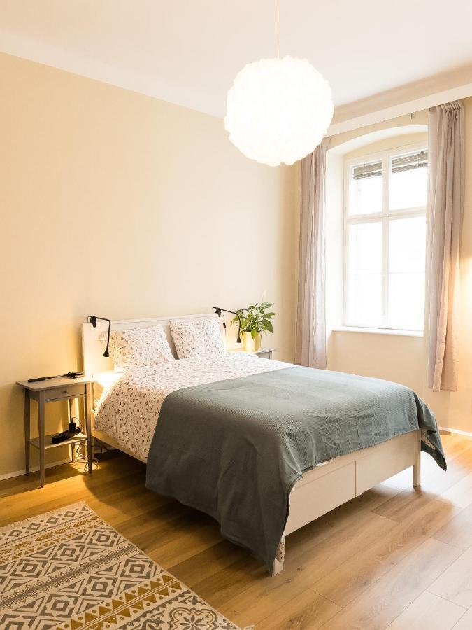 Central And Stylish Apartment Вена Экстерьер фото
